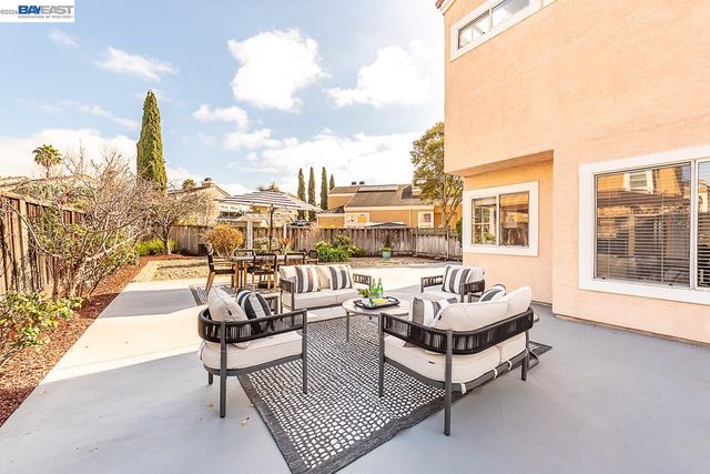 2911 Seriana Pl, Union City, CA 94587