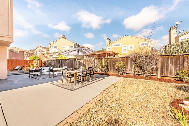 2911 Seriana Pl, Union City, CA 94587