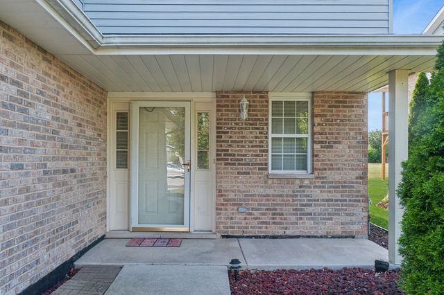 16200 Bormet Drive, Tinley Park, IL 60477