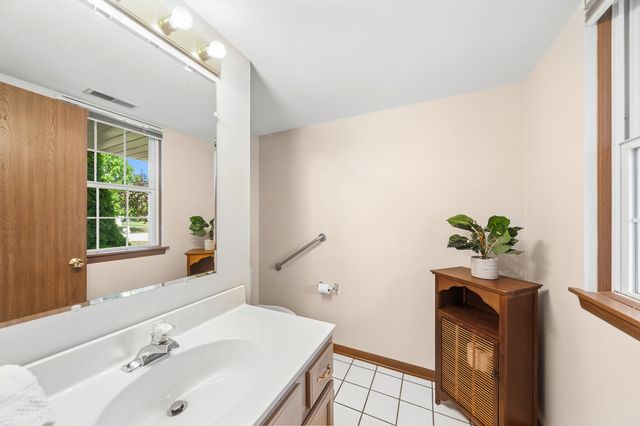 16200 Bormet Drive, Tinley Park, IL 60477
