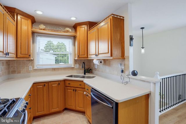 2306 ALISTER DR, Wilmington, DE 19808
