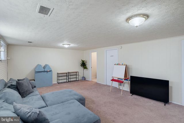 2306 ALISTER DR, Wilmington, DE 19808