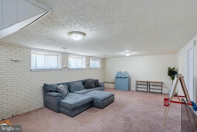 2306 ALISTER DR, Wilmington, DE 19808