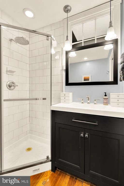 Image 17 of property listing at 122 E OSTEND ST, Baltimore, MD 21230