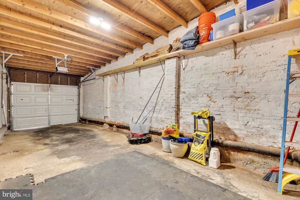 Image 30 of property listing at 122 E OSTEND ST, Baltimore, MD 21230