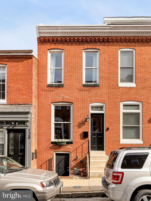 Image 32 of property listing at 122 E OSTEND ST, Baltimore, MD 21230
