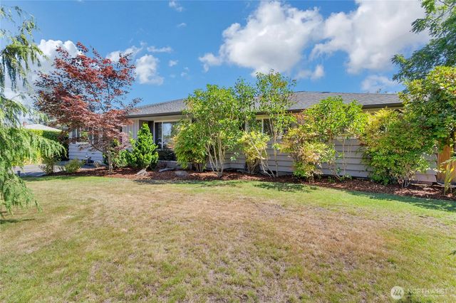 611 13th St SW, Puyallup, WA 98371