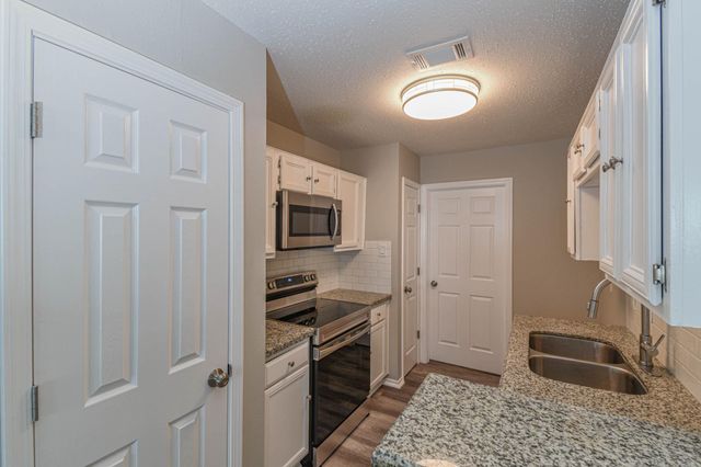 13126 Townwood Drive, Houston, TX 77045