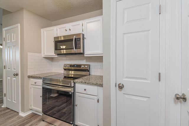 13126 Townwood Drive, Houston, TX 77045
