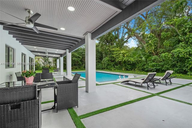 17203 SW 78th Pl 17203, Palmetto Bay, FL 33157