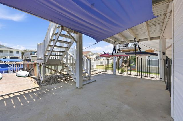 318 56th Ave. N, North Myrtle Beach, SC 29582