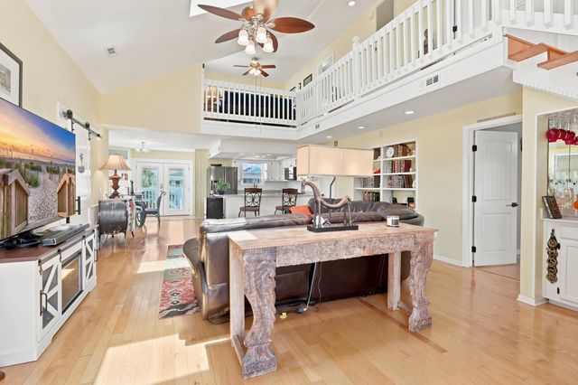 318 56th Ave. N, North Myrtle Beach, SC 29582