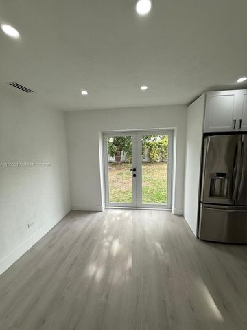 4366 SW 5th Ter, Miami, FL 33134