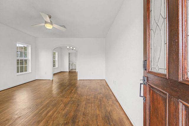 511 Joyce Street, Houston, TX 77009