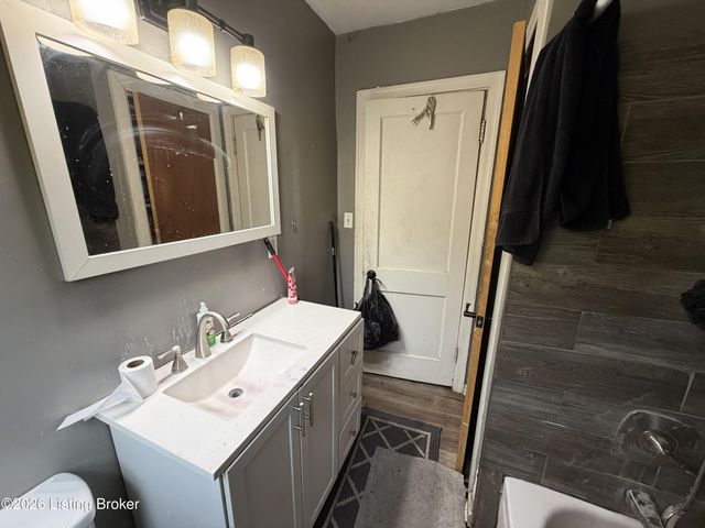 3767 Parthenia Ave, Louisville, KY 40215