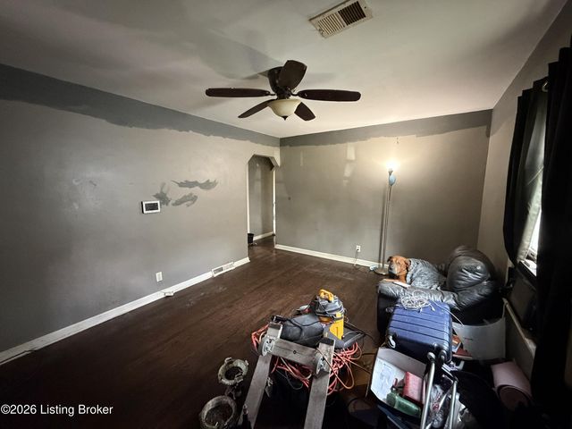 3767 Parthenia Ave, Louisville, KY 40215