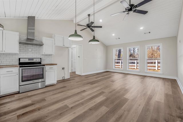 29 Fortune Lane, Conway, AR 72032