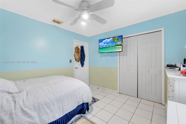 9981 NW 129th Ter, Hialeah Gardens, FL 33018