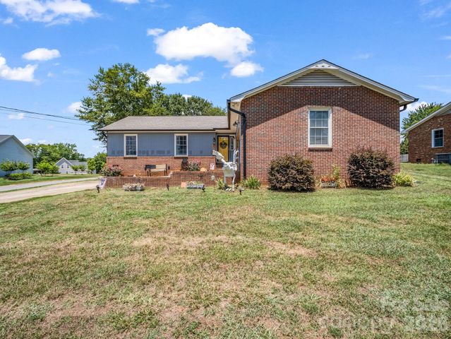 816 Rhodann Drive, Shelby, NC 28152