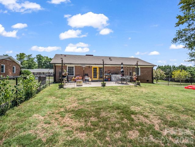 816 Rhodann Drive, Shelby, NC 28152