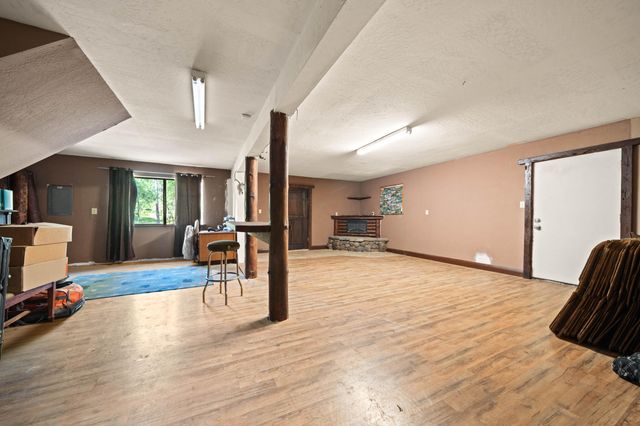 15912 Valhalla Drive, Oak Run, CA 96069
