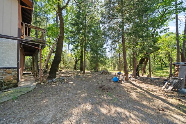 15912 Valhalla Drive, Oak Run, CA 96069