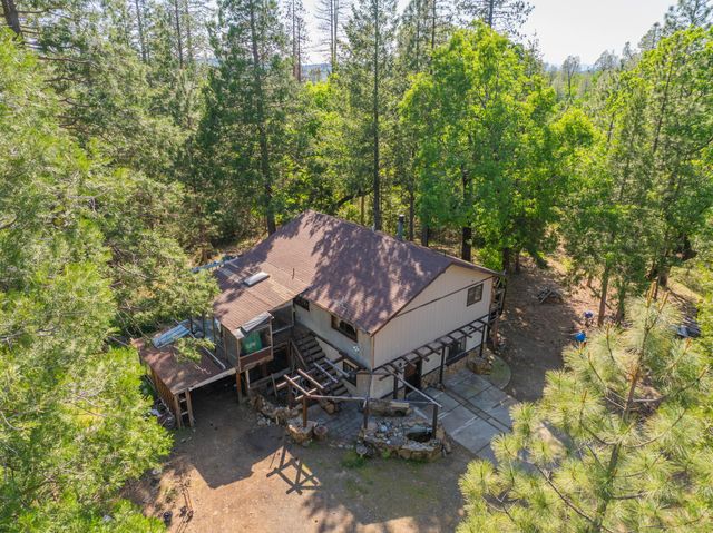 15912 Valhalla Drive, Oak Run, CA 96069