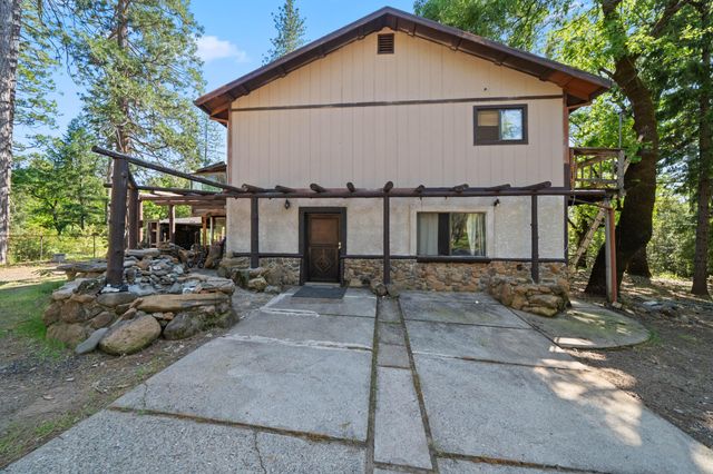 15912 Valhalla Drive, Oak Run, CA 96069