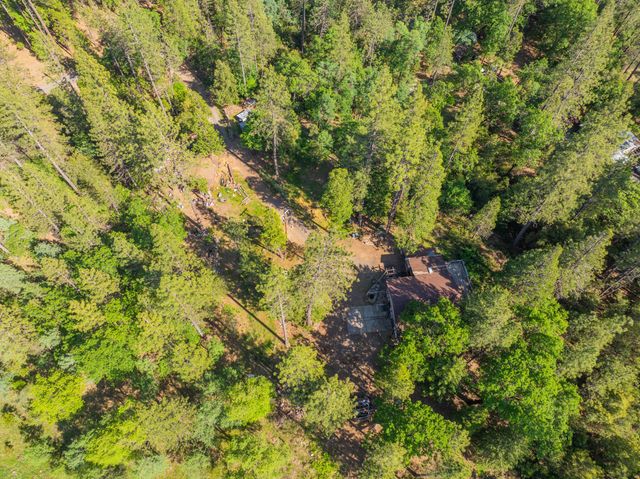 15912 Valhalla Drive, Oak Run, CA 96069