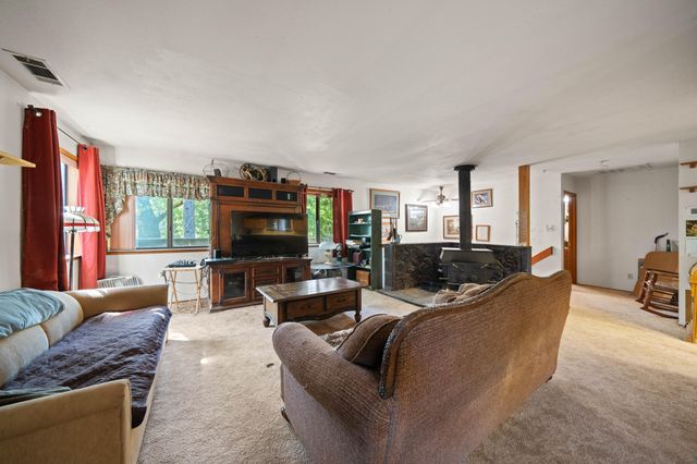 15912 Valhalla Drive, Oak Run, CA 96069