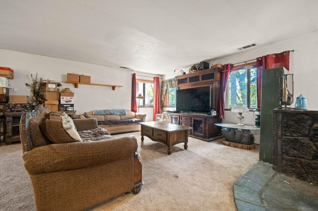 15912 Valhalla Drive, Oak Run, CA 96069