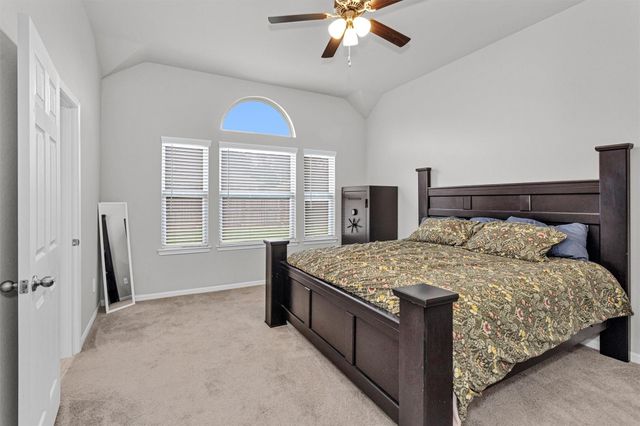760 Yellow Birch Lane, Conroe, TX 77304