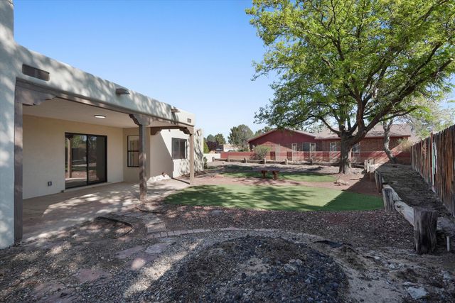 960 Player Loop SE, Rio Rancho, NM 87124
