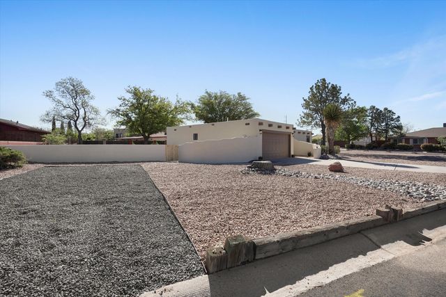 960 Player Loop SE, Rio Rancho, NM 87124