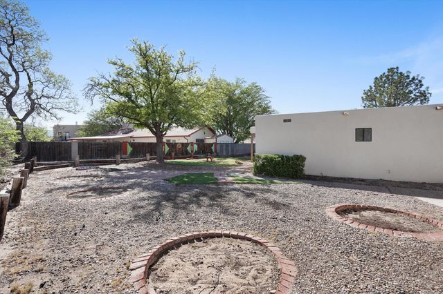 960 Player Loop SE, Rio Rancho, NM 87124