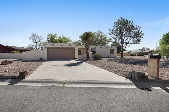 960 Player Loop SE, Rio Rancho, NM 87124