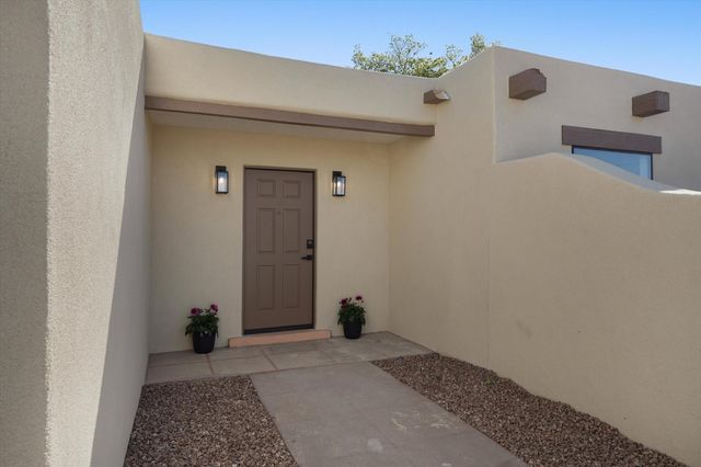 960 Player Loop SE, Rio Rancho, NM 87124