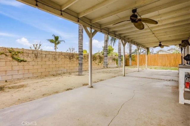 204 E Manchester Lane, San Bernardino, CA 92408