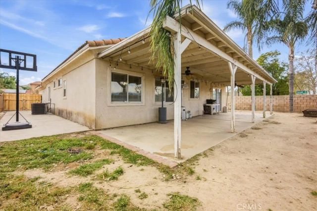 204 E Manchester Lane, San Bernardino, CA 92408