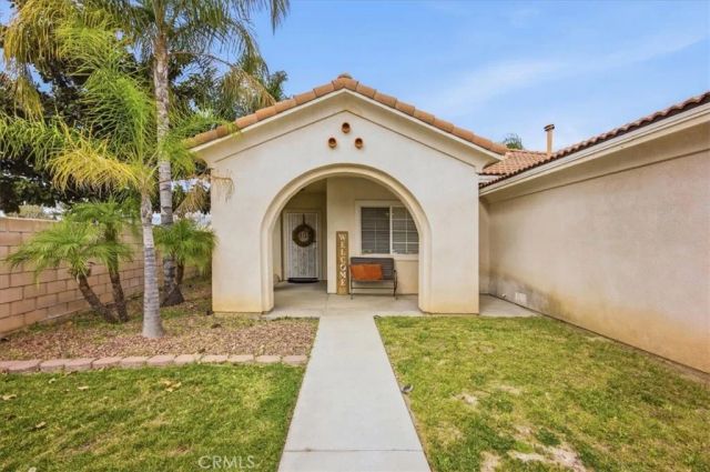 204 E Manchester Lane, San Bernardino, CA 92408