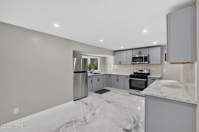 701 W Park Avenue, Lindenwold, NJ 08021