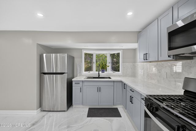 701 W Park Avenue, Lindenwold, NJ 08021