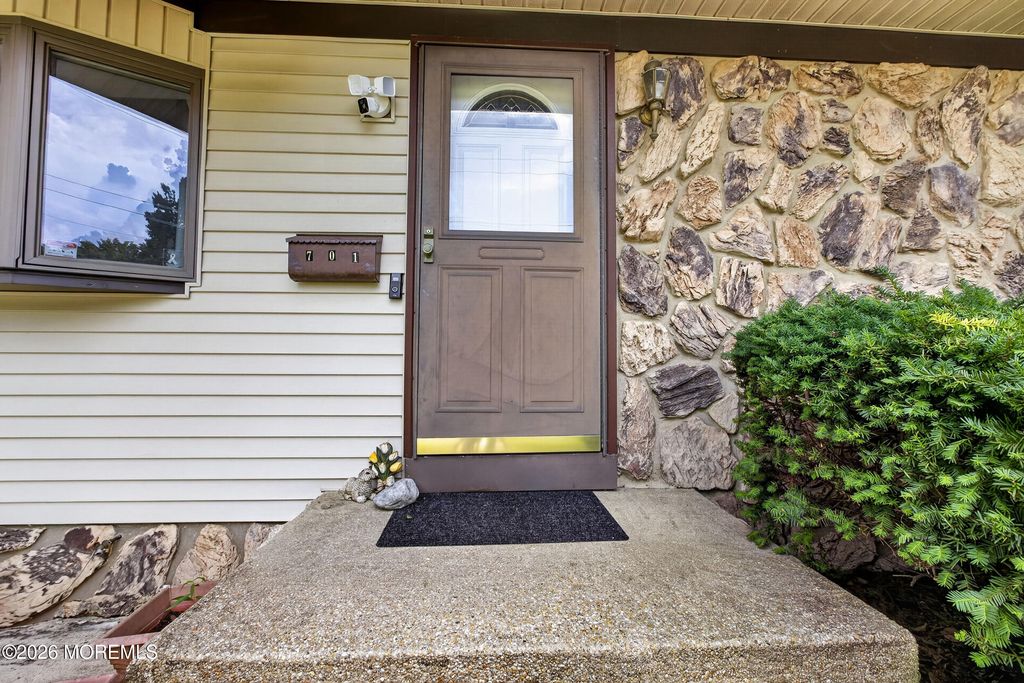 701 W Park Avenue, Lindenwold, NJ 08021