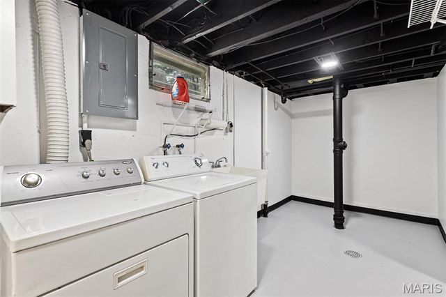 10826 Canter Way Drive, St Louis, MO 63114