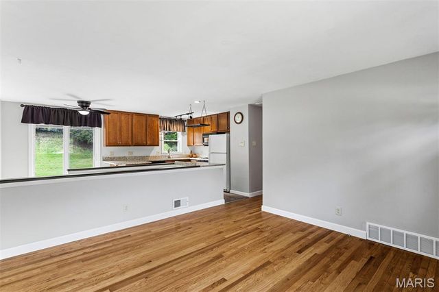 10826 Canter Way Drive, St Louis, MO 63114