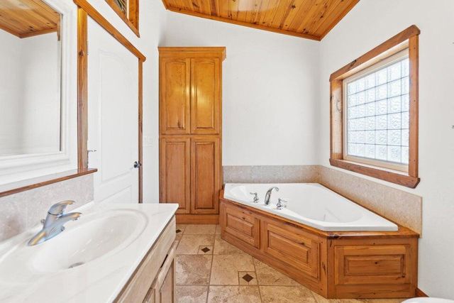 105 S Fox Run Road, Pottsville, AR 72858