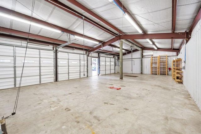 105 S Fox Run Road, Pottsville, AR 72858