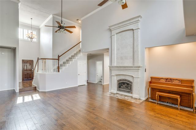 908 Bridle Path, Burleson, TX 76028