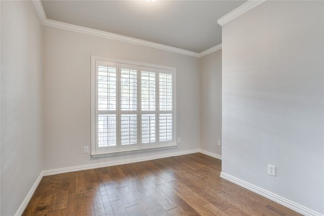 908 Bridle Path, Burleson, TX 76028