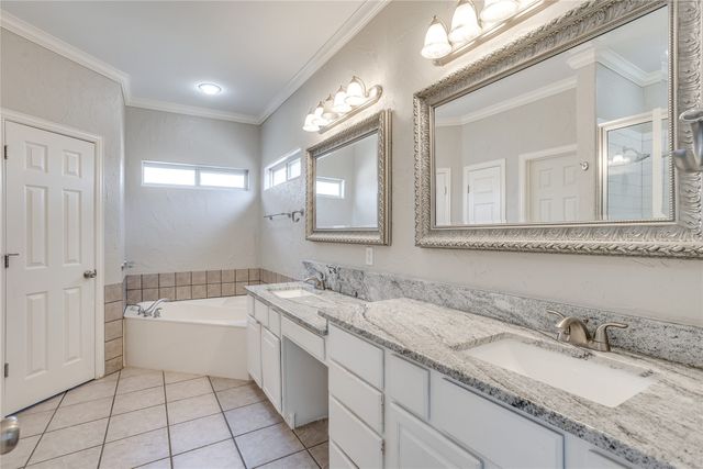 908 Bridle Path, Burleson, TX 76028